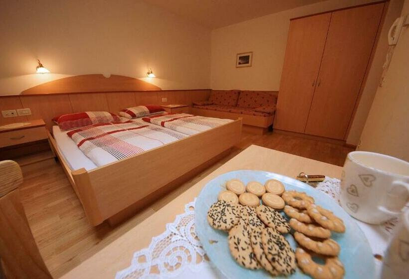 Номер Стандарт Трехместный, Residence Araldina