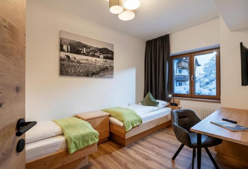 Апартаменты 2 Спальни, Brixentalerhof