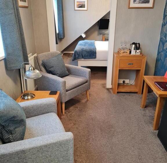 Люкс Премиум, Brookside Guest House & Mini Spa