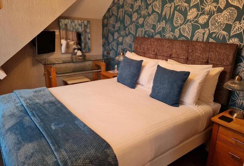 Люкс Премиум, Brookside Guest House & Mini Spa