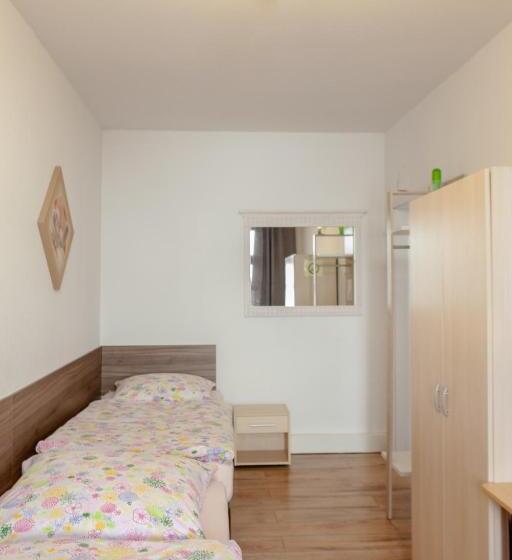 스탠다드 룸 공동 욕실, Pension Klingenstr. 23
