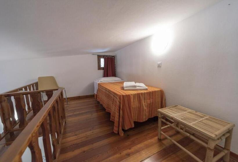 استودیوی سوپریور, Gavila's Residenza Turistico Alberghiera
