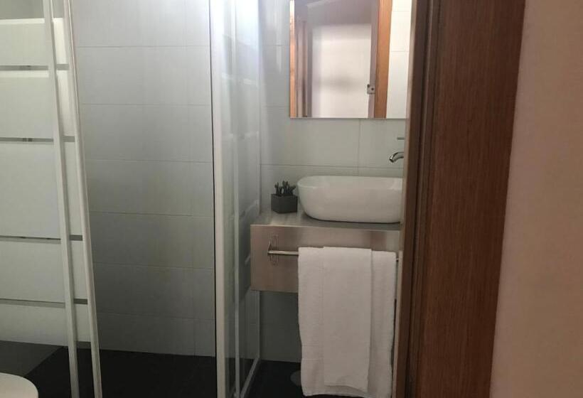 Номер Стандарт, O Pátio