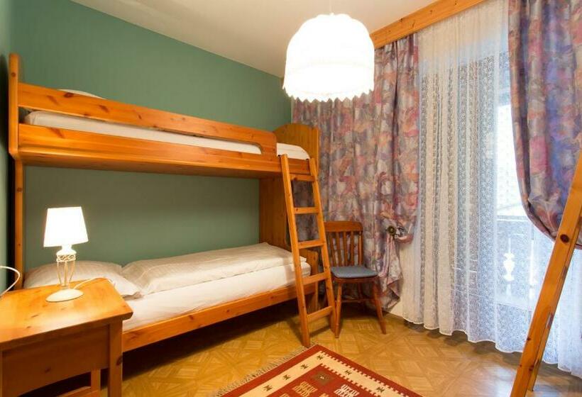 Апартаменты 3 Спальни, Residence Obermoarhof   Comfortable Apartments For Families, Swimmingpool, Playing Grounds, Almencar