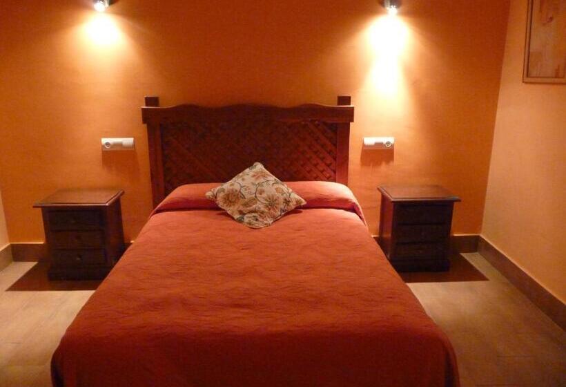 Семейный Номер, Hostal Muriel