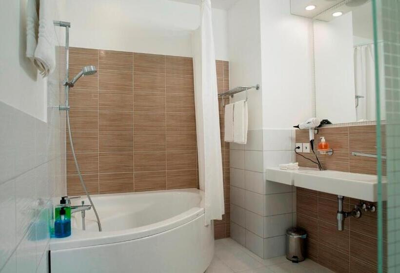 Студио Стандарт с Балконом, Apart Hotel 46a