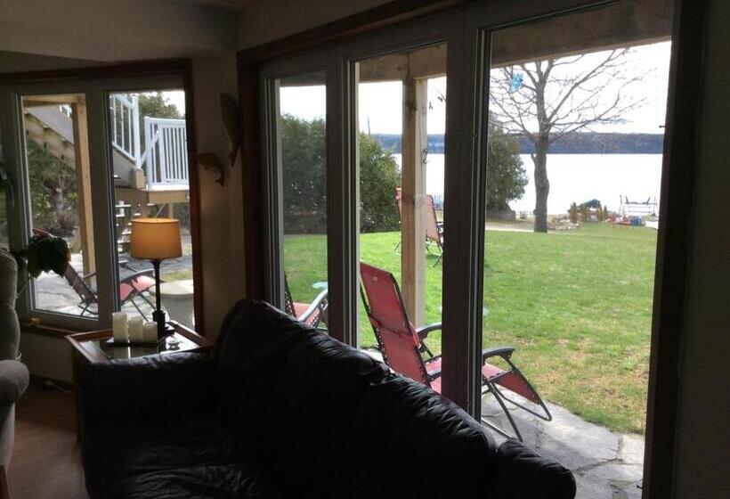 套房, N  This On The Bay  Lower Level Vacation Suite