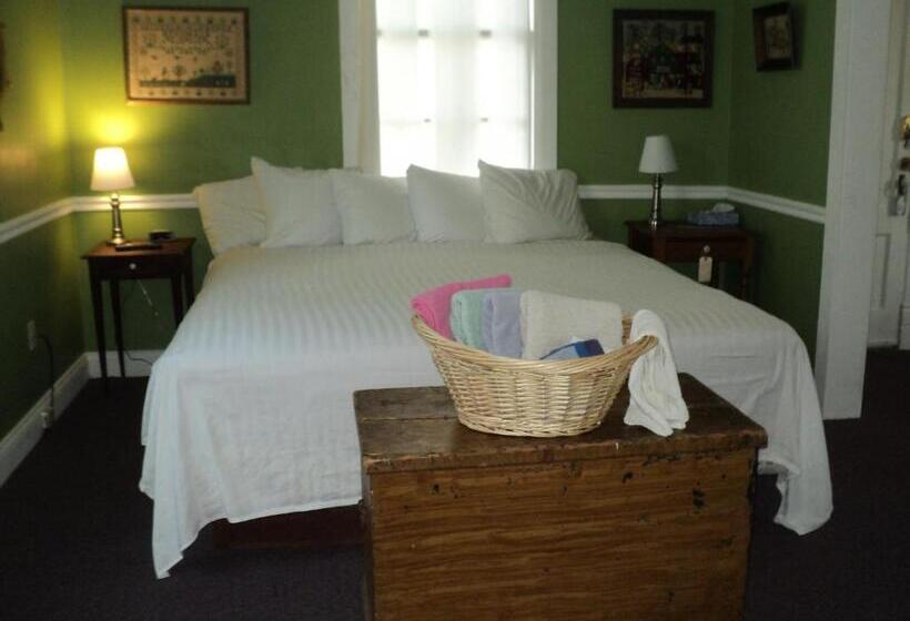 Шале 1 Спальня, Harbor Haus Inn & Suites