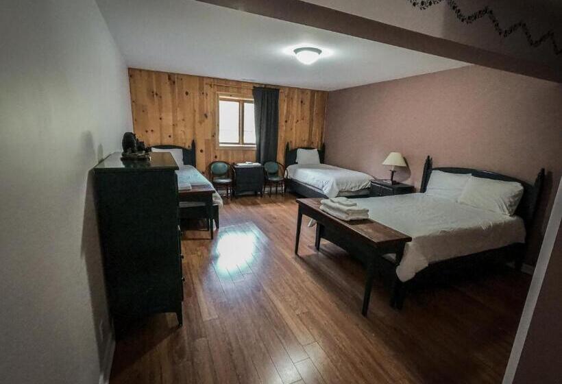 Четырехместный Номер Стандарт, Camp Taureau   Altaï Canada