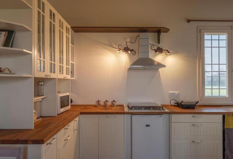 Студия Стандарт, Agriturismo Primaluna