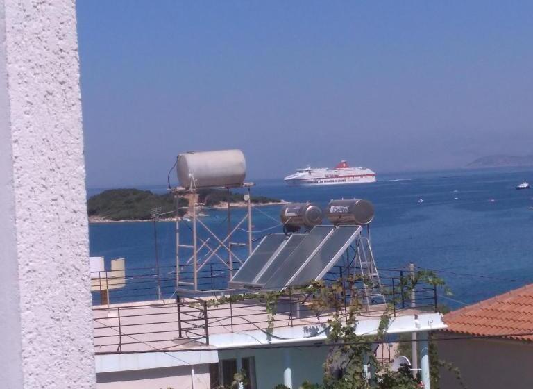 Triple Room Sea View, Vila Ester