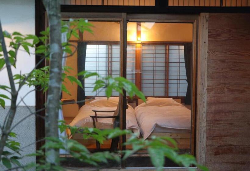 Номер Стандарт Вид на Сад, Hostel Fish In A River