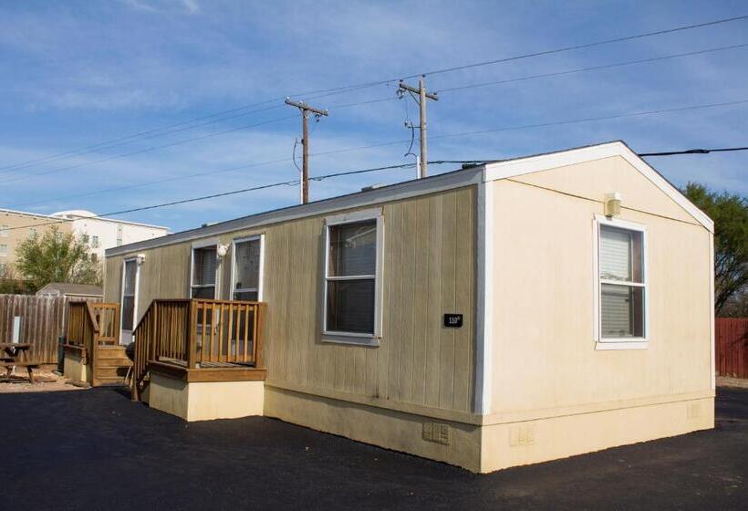 Quarto Familiar, Cotulla Homes