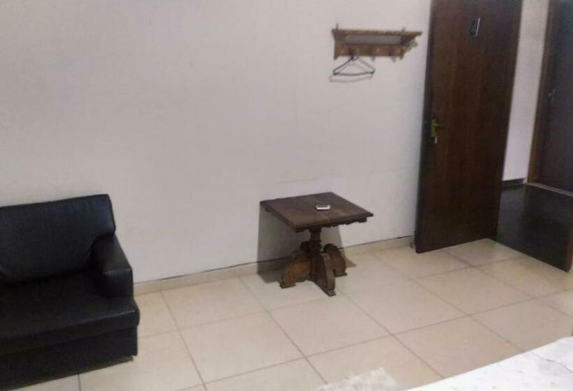 Люкс, Hostel Da Moda