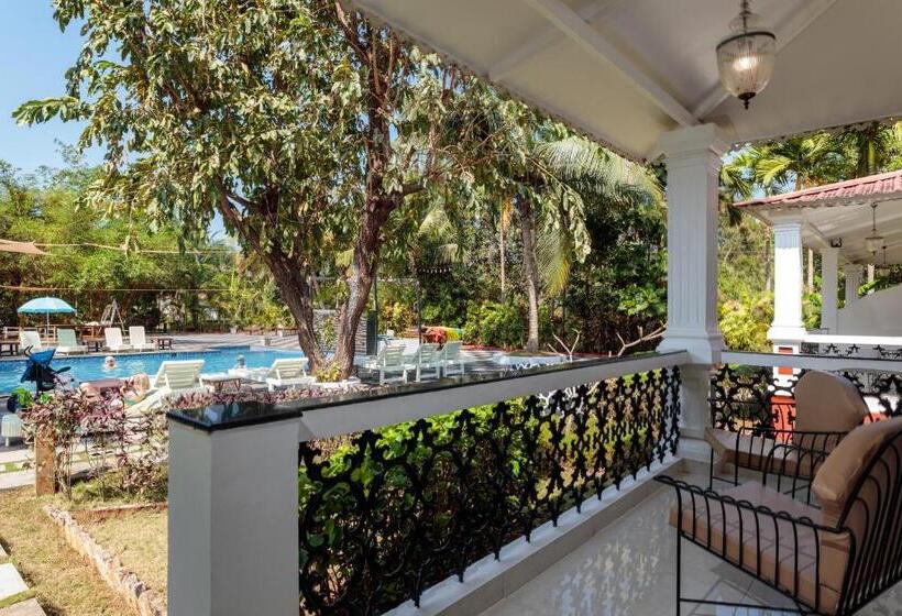 Номер Стандарт Вид на Бассейн, Wild Berry Resort Agonda