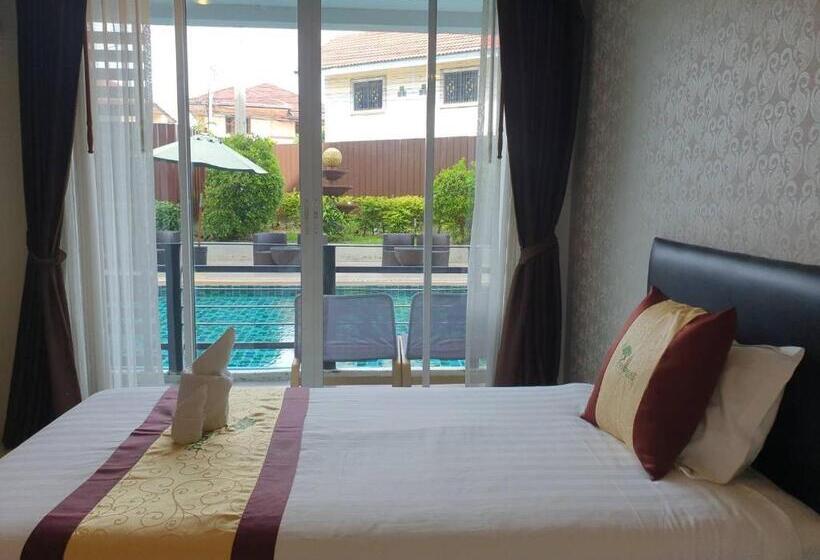 Номер Superior Вид на Бассейн, Retreat Resort Pattaya
