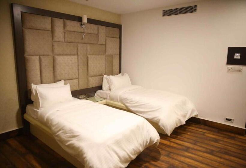 经济房, Harmony Inn