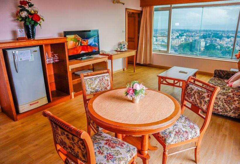 Люкс, Yannaty Hotel Halal
