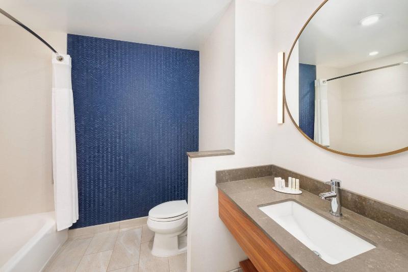 스탠다드 스튜디오 킹침대, Fairfield Inn & Suites Santee