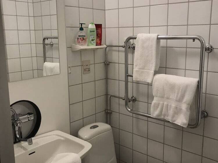 Standart Tek Kişilik Oda, Ewa & Maude Hotel Aston Villa