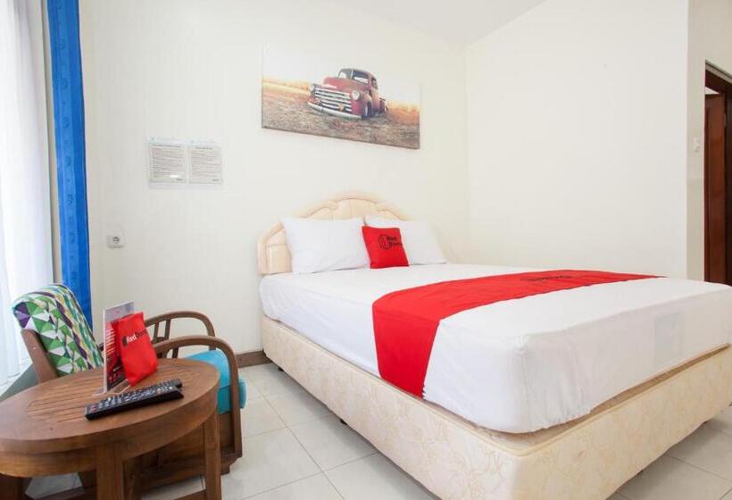 Номер Economy, Reddoorz @ Panglima Sudirman Probolinggo