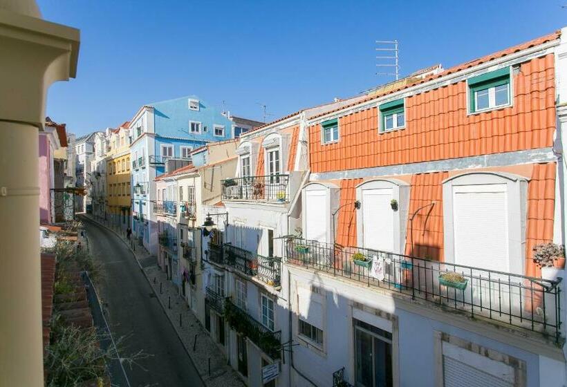 سوئیت با بالکن, Suites Amália Guesthouse Near Rossio Square