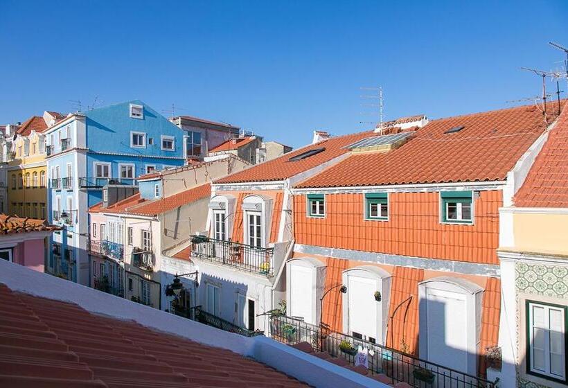 سوئیت با بالکن, Suites Amália Guesthouse Near Rossio Square