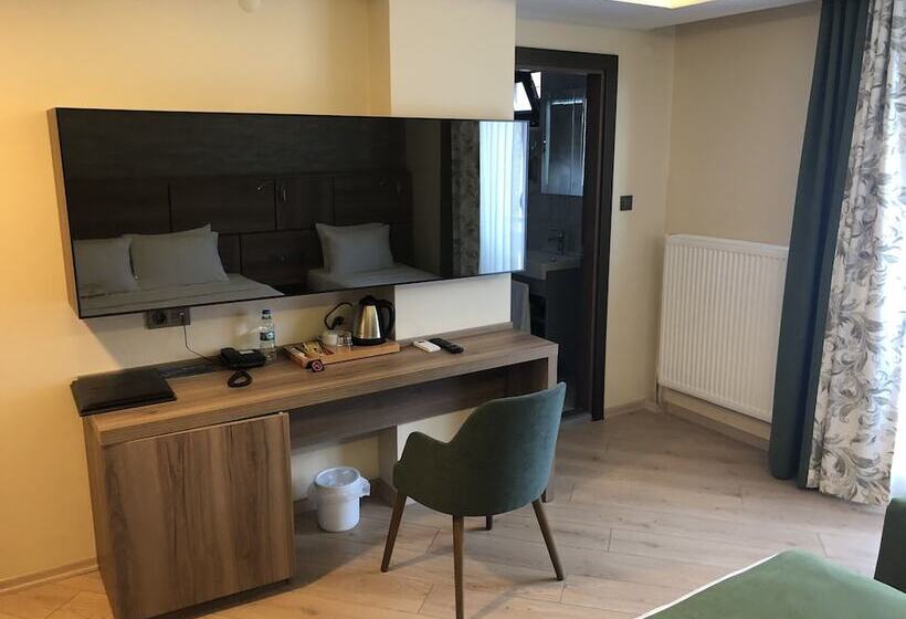 اتاق استاندارد سه نفره, Kemikpark Otel
