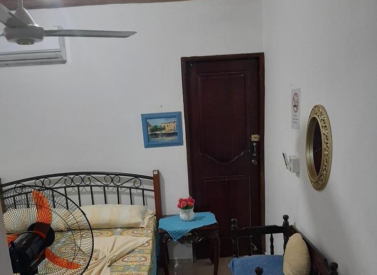 اتاق اکونومی, B&b Keisyalba Punta Rucia