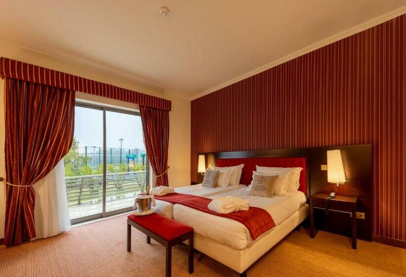 Номер Deluxe Вид на Бассейн, Palacio Sao Silvestreboutique