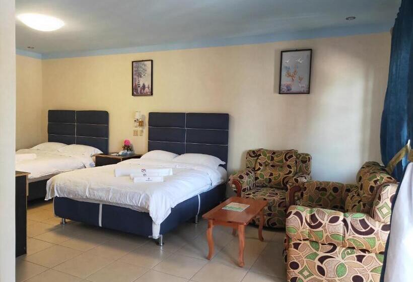 اتاق استاندارد با بالکن, Sunshine View Hotel And Restaurant