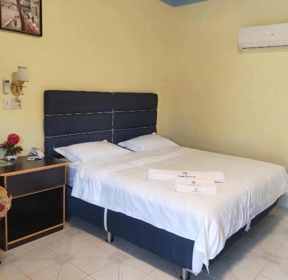 اتاق استاندارد با تخت بزرگ, Sunshine View Hotel And Restaurant