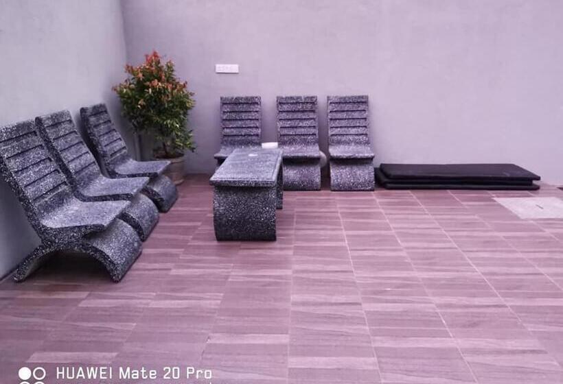 غرفة ديلوكس مطلّة علي البحر مزوَّدة بشُرفة, Turtle Paradise Villa