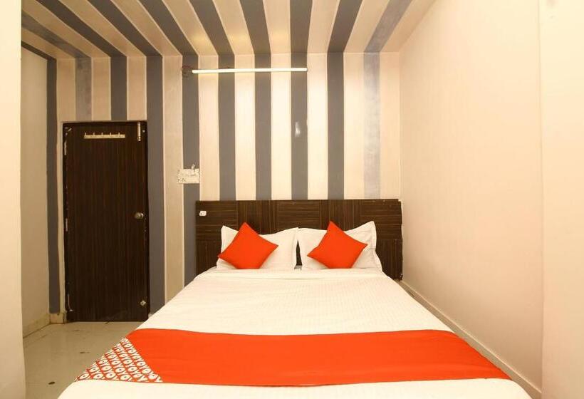 غرفة أساسية, O Nav Bharath Residency