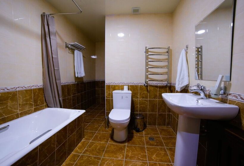 اتاق راحتی سه تخته, Alliance Hotel Tashkent