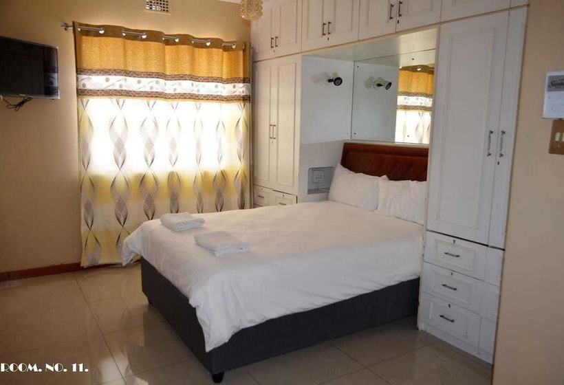 اتاق استاندارد چهار تخته, St@y 1 Bnb