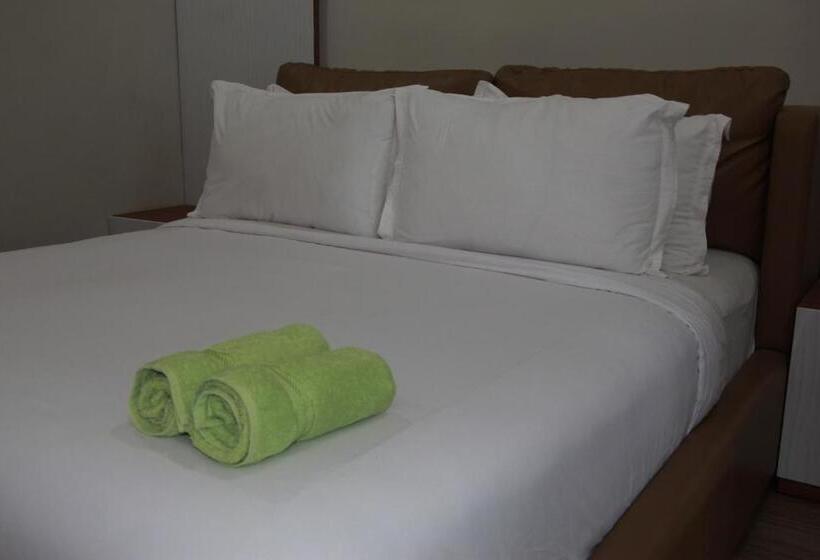 디럭스 룸, The Peak Guest House