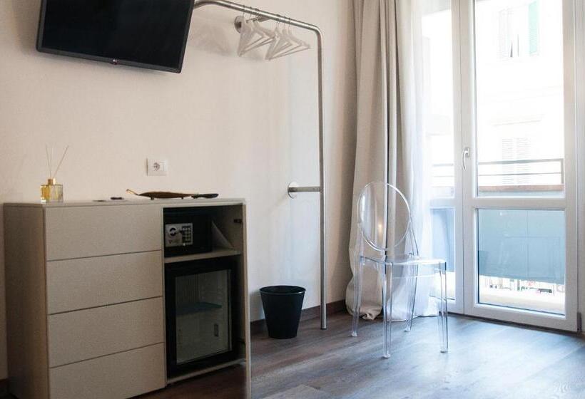 Номер Deluxe с Балконом, Homy Bnb