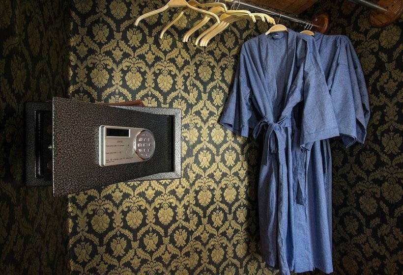 Номер Deluxe, Okay Palace