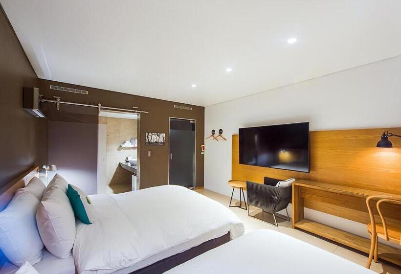 اتاق استاندارد, Soho Hotel Airport