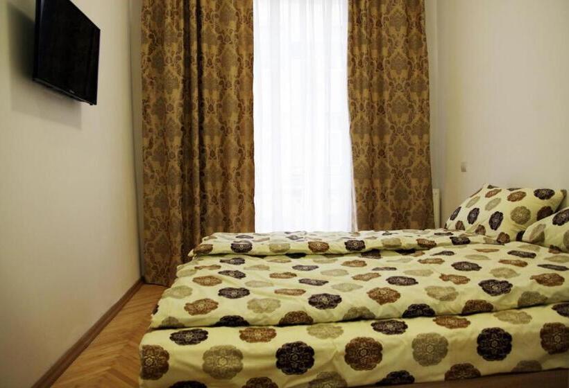 اتاق استاندارد, Etno Hostel
