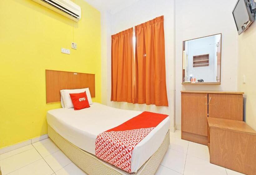 اتاق لوکس یک تخته, Oyo 582 Hotel Walk Inn