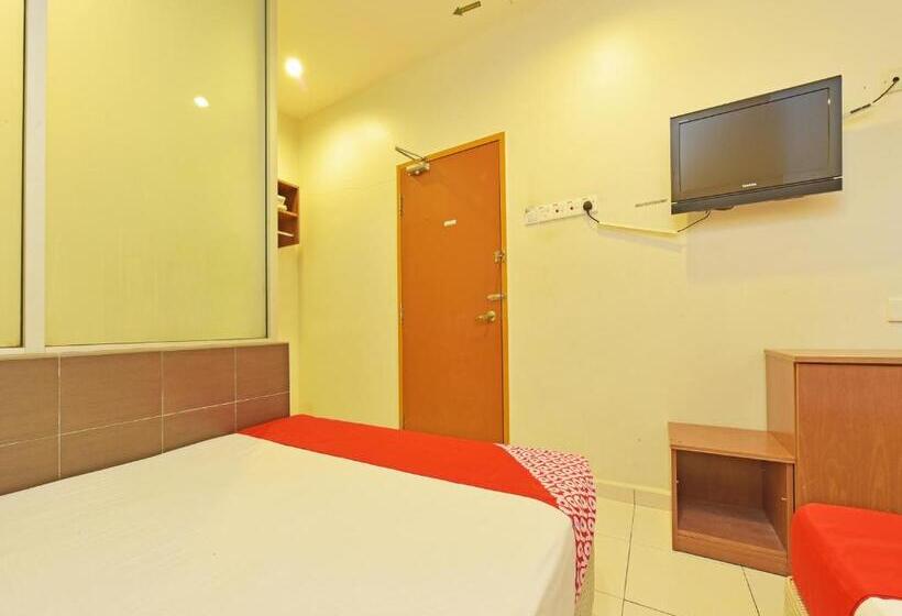 سوییت سوپریور, Oyo 582 Hotel Walk Inn