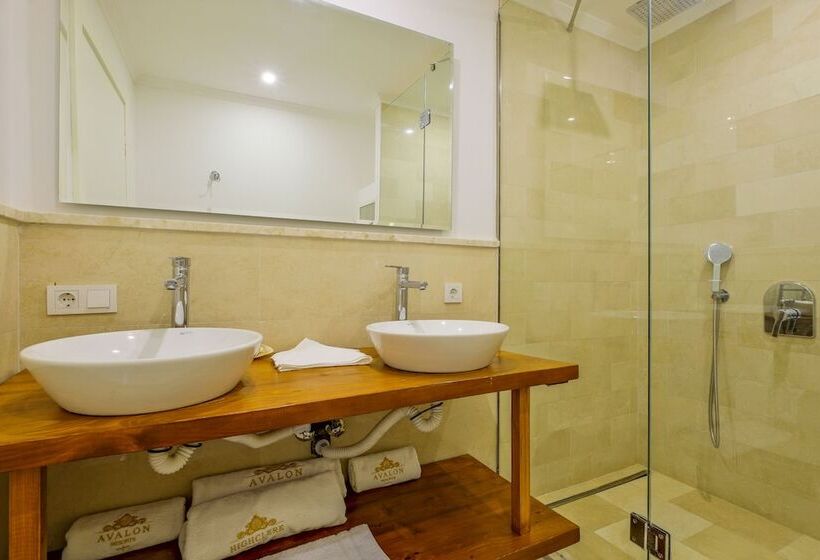 豪华海景房, Highclere Hotel And Spa