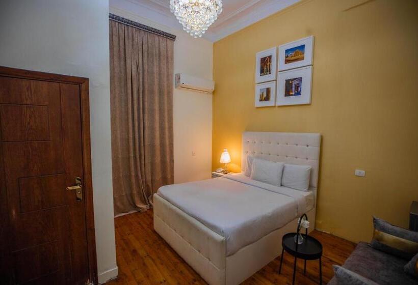 اتاق استاندارد, The Square Boutique