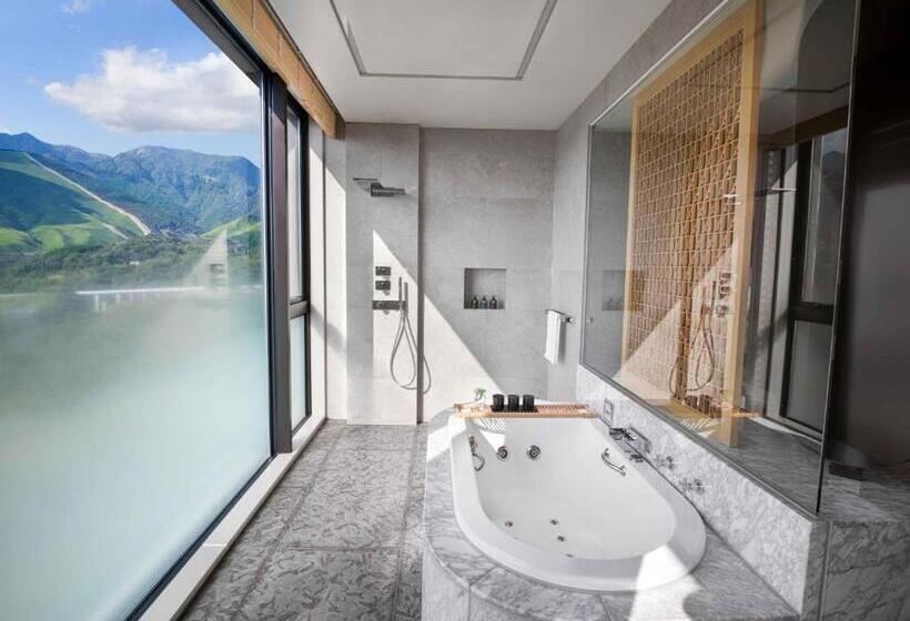 Люкс 2 Спальни, Ana Intercontinental Beppu Resort & Spa, An Ihg