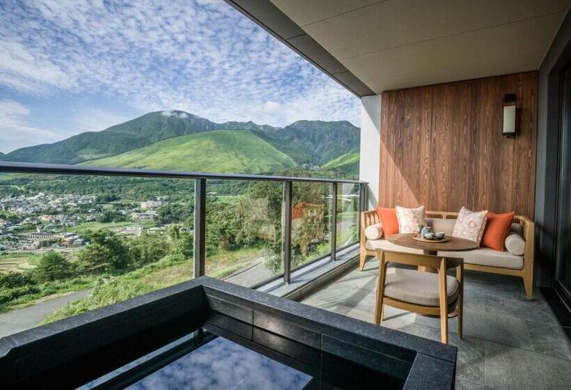 Номер Клуб Кровать Кинг, Ana Intercontinental Beppu Resort & Spa, An Ihg