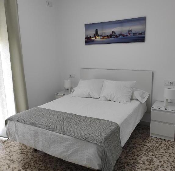 Номер Стандарт с Балконом, Hostal Mellizo