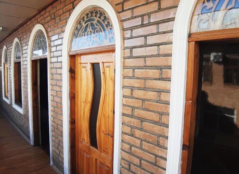 اتاق لوکس سه تخته, Hostel Gulsara