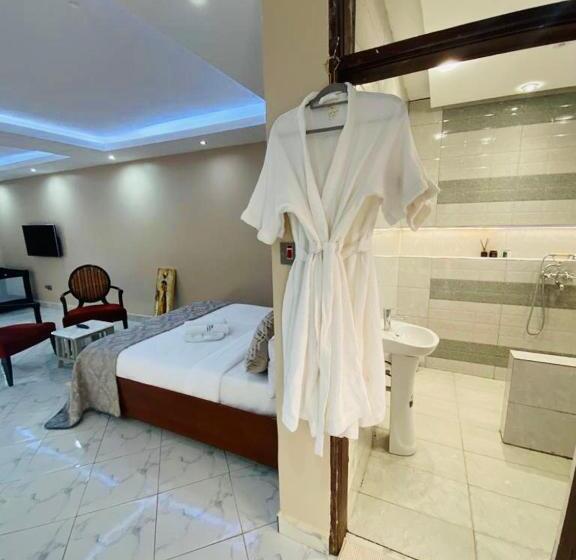 استودیوی لوکس, Trendy Apartments